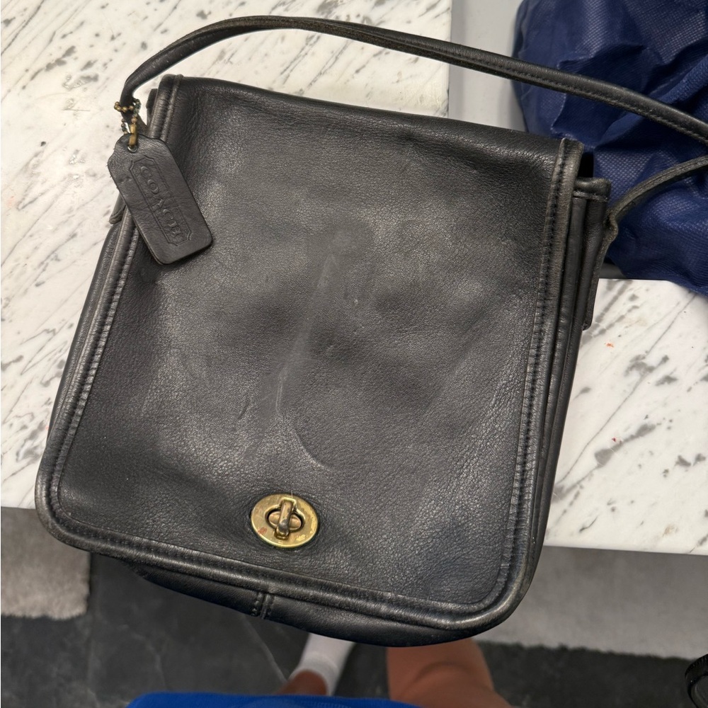 Vintage Coach Black Leather Shoulder Bag